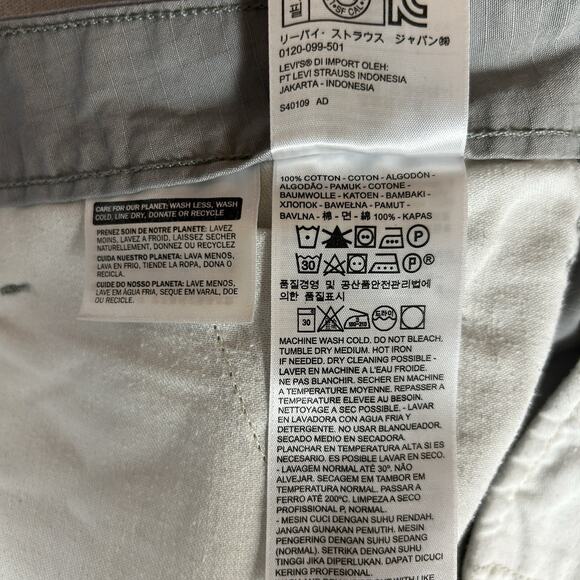 Levi’s Carrier Cargo Shorts Men's 38 Gray Ripstop Outdoor Pockets Hiking Casual - Picture 6 of 12